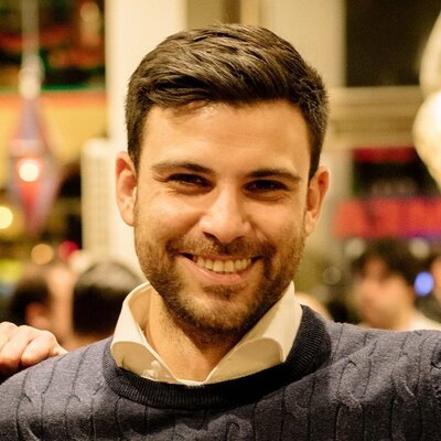 Porträt von Oliver Harb