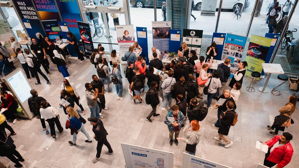 Foto einer Messe bei der IHK Berlin