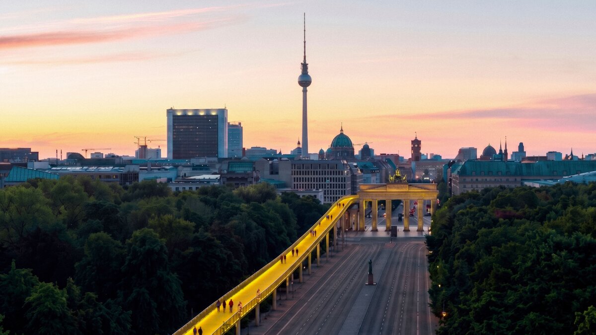 Visualisierung des Host-City-Konzepts: Eine temporäre Verbindung am Brandenburger Tor zeigt, wie Olympische und Paralympische Spiele in den Berliner Stadtraum integriert werden könnten.