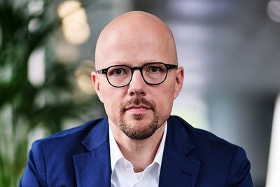 IHK-Präsident Sebastian Stietzel in einer Portraitaufnahme