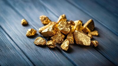 Zu sehen ist ein kleiner Haufen Gold-Nuggets.