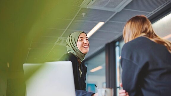 Ein Symbolbild zum Thema Diversität bei Fachkräften